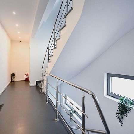 Urban Elegance - Stylish Central Accommodation Bucarest Extérieur photo