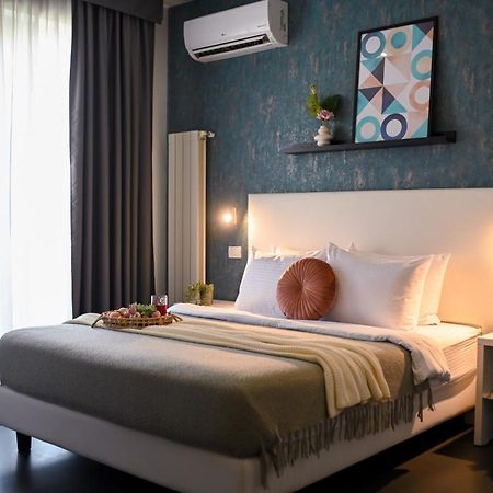 Urban Elegance - Stylish Central Accommodation Bucarest Extérieur photo