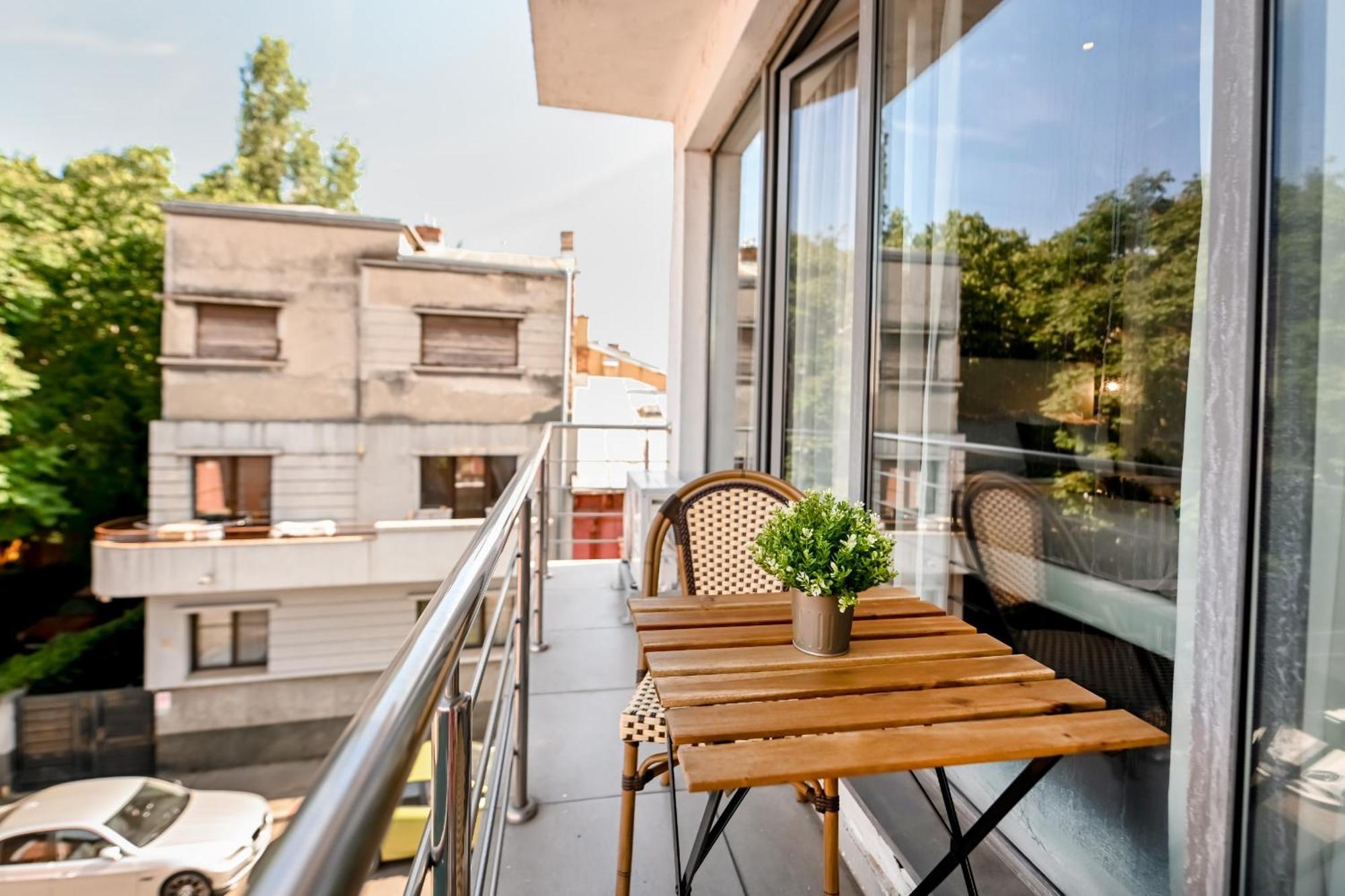 Urban Elegance - Stylish Central Accommodation Bucarest Chambre photo