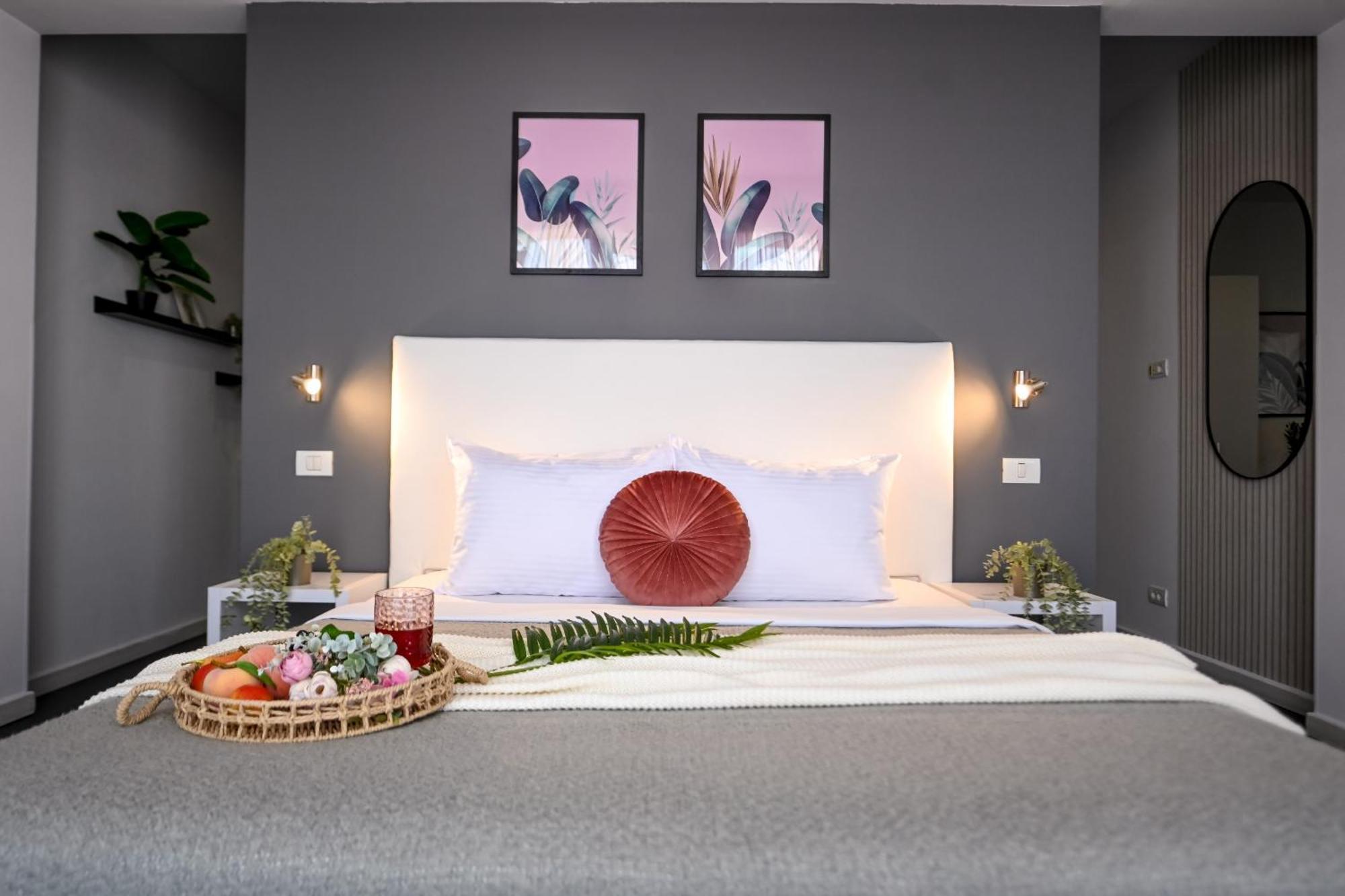 Urban Elegance - Stylish Central Accommodation Bucarest Chambre photo