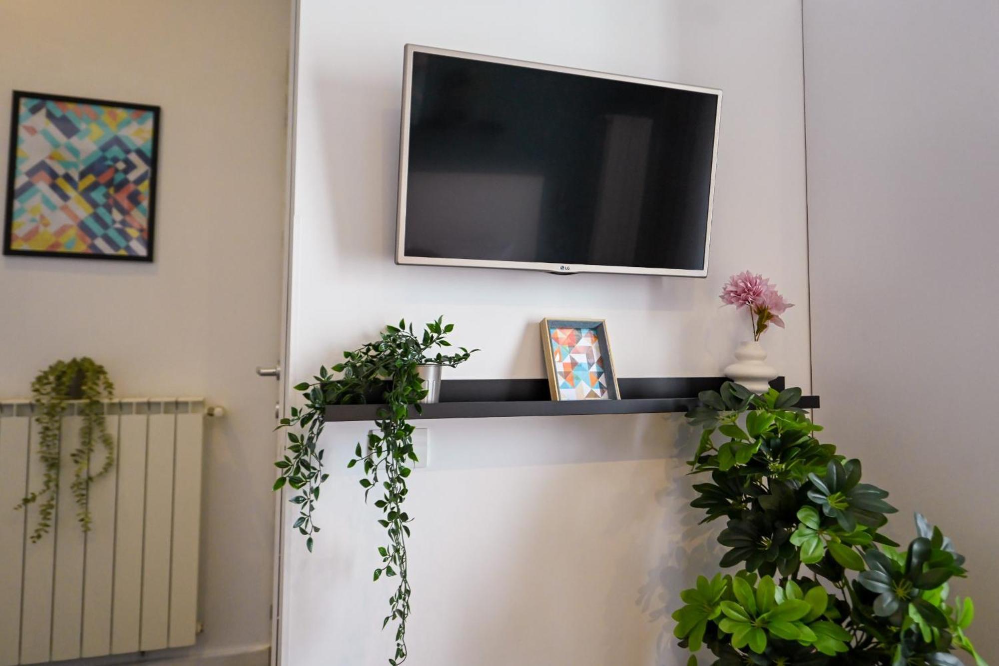 Urban Elegance - Stylish Central Accommodation Bucarest Chambre photo